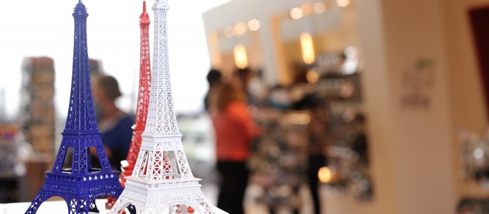 tour eiffel shop online